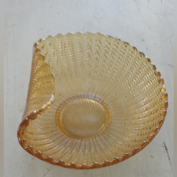 Vintage Amber Glass Ashtray/Saging Tray - Picture 2 of 2